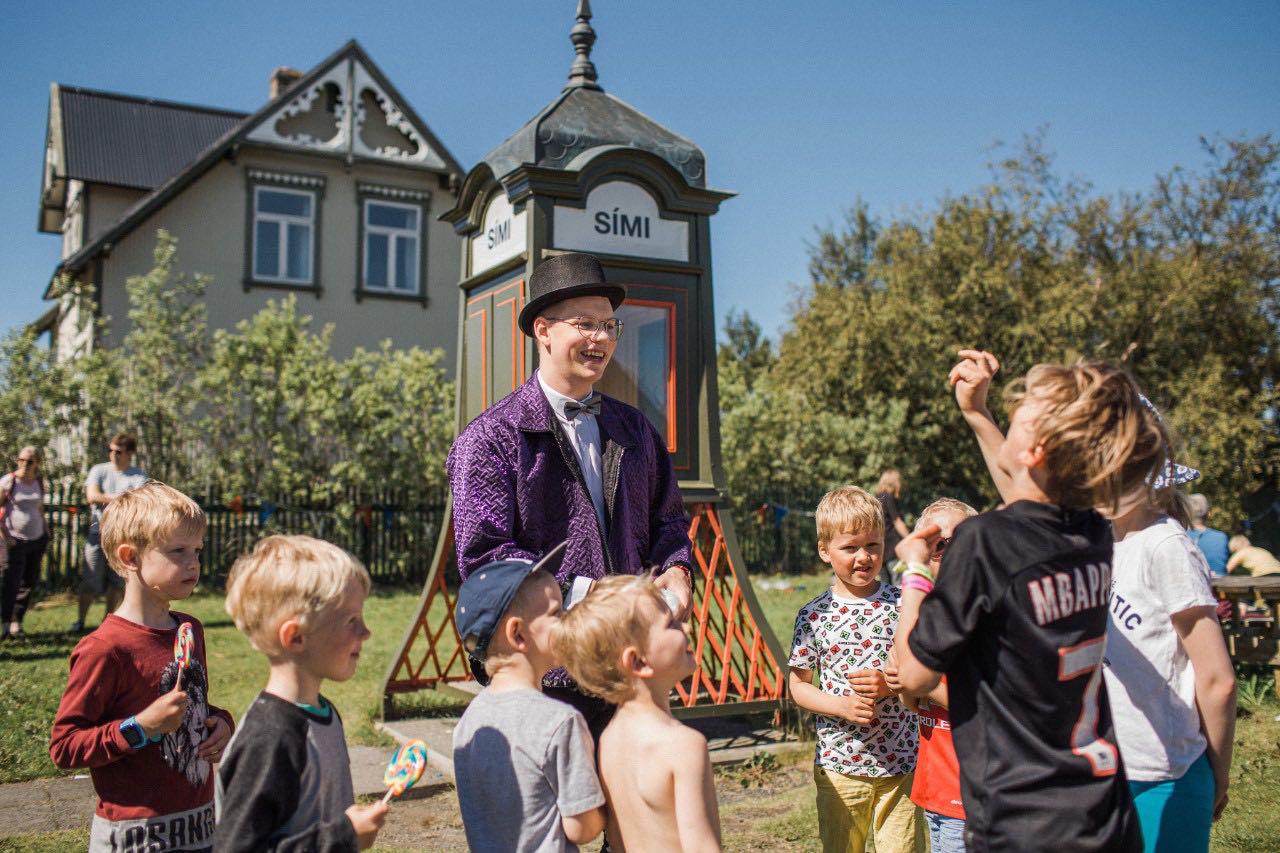 Children playing at a festival in Reykjavík during the summer