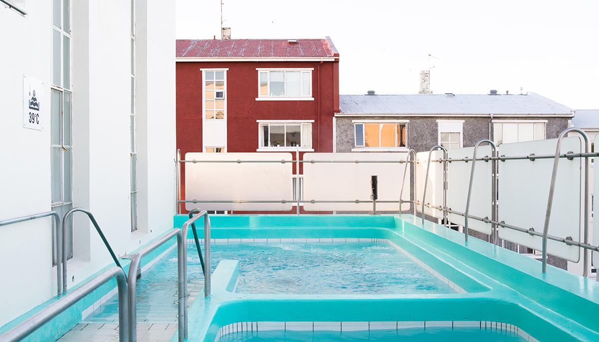 Hot tubs on the upper level of Sundhöll Reykjavík