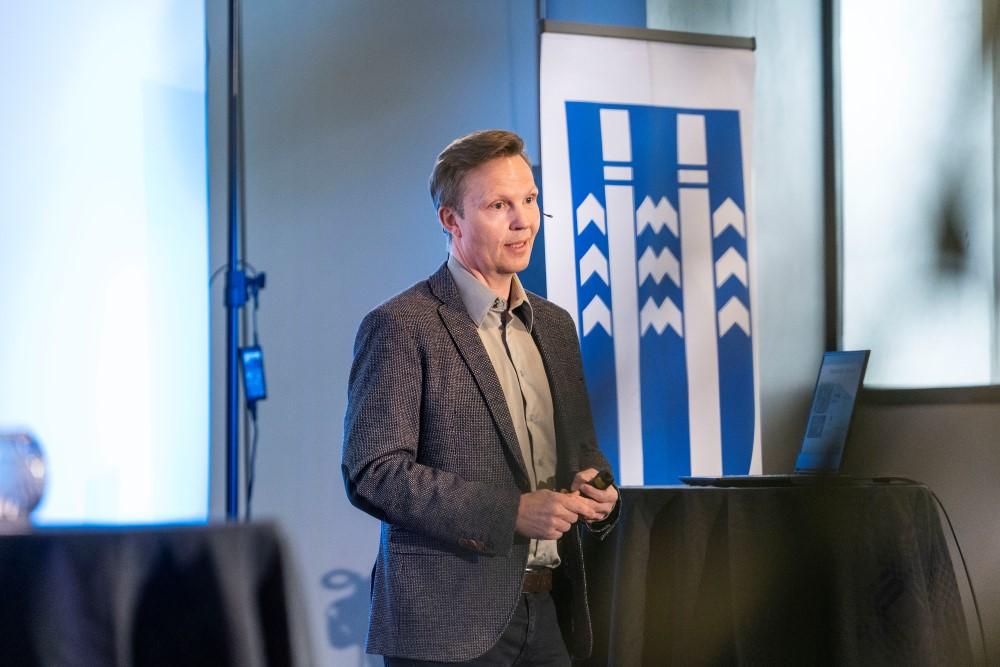 Halldór Eyjólfsson addresses attendees at the 2023 Economic and Urban Development meeting.