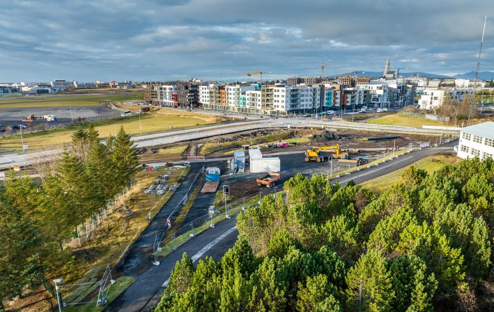 Lóð fyrir 65 íbúðir við Nauthólsveg.